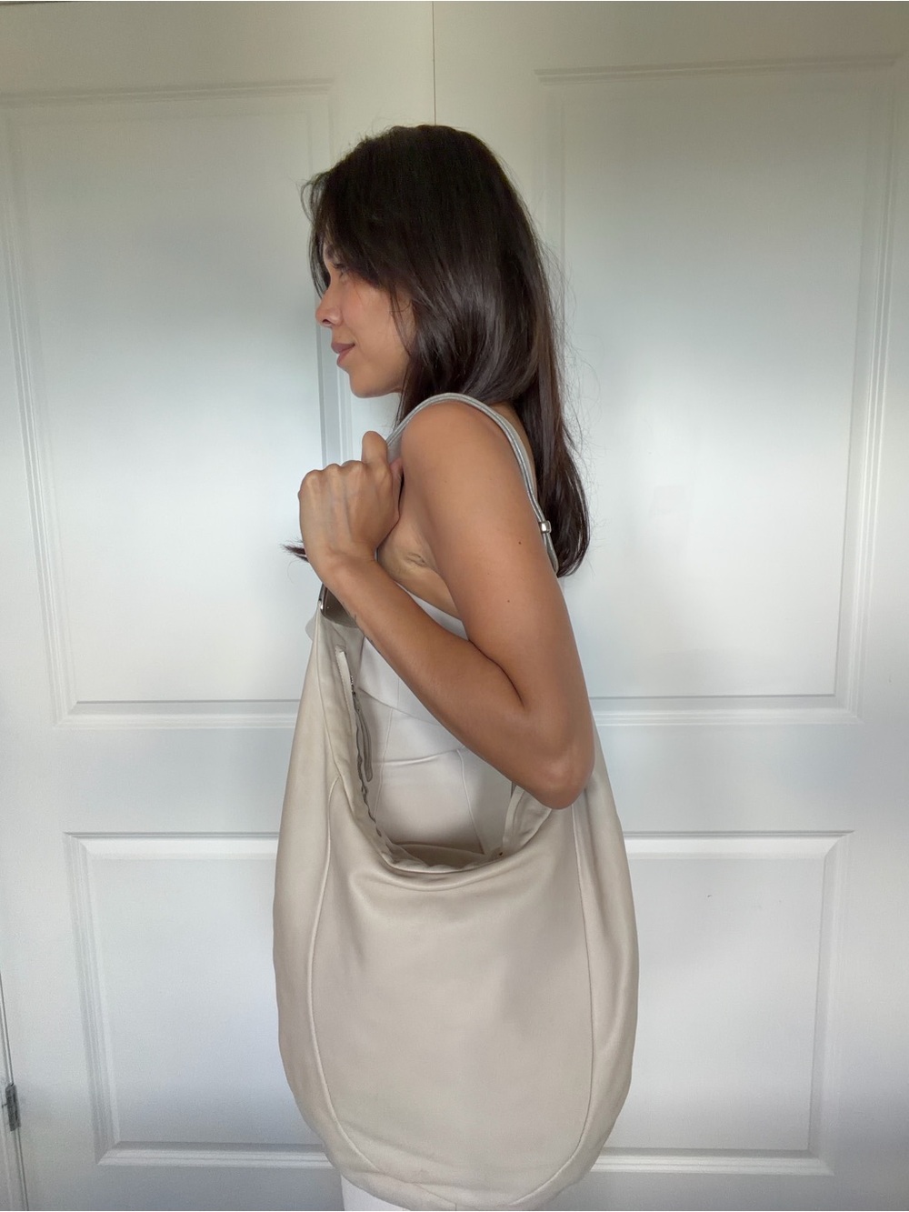 Salvatore Ferragamo Off White Leather Shoulder Bag